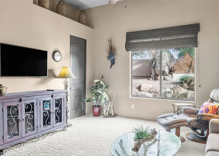 Desert Cascade By Avantstay Holiday home