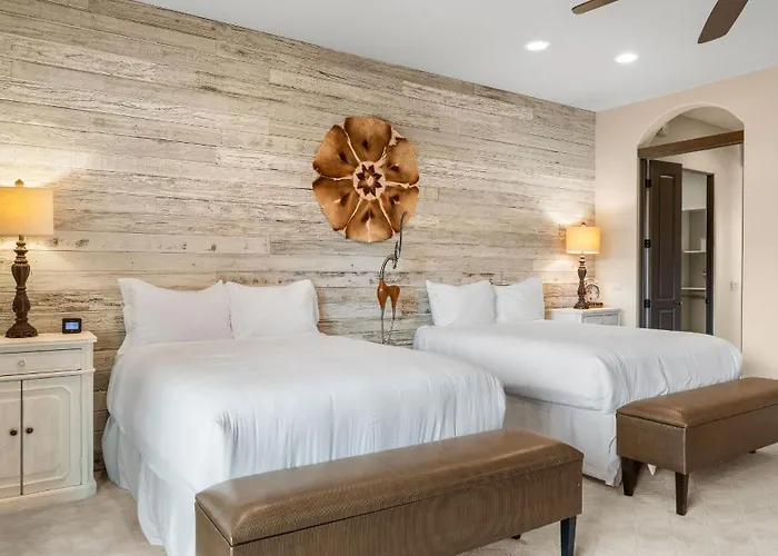Desert Cascade By Avantstay Holiday home