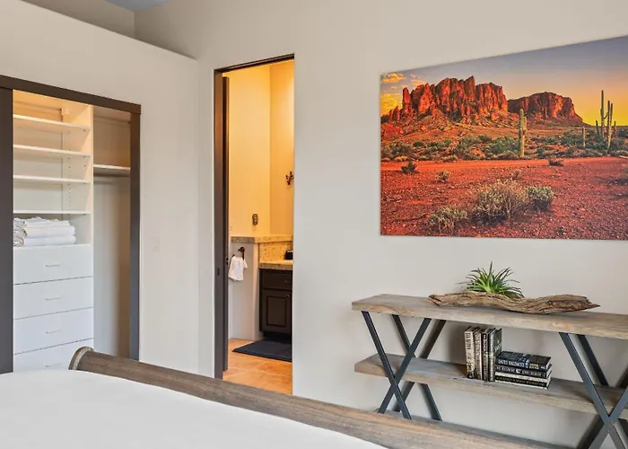 Holiday home Desert Cascade By Avantstay *