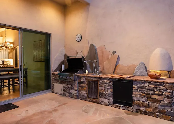 Holiday home Desert Cascade By Avantstay