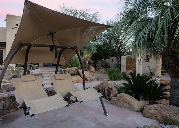 Desert Cascade By Avantstay Holiday home